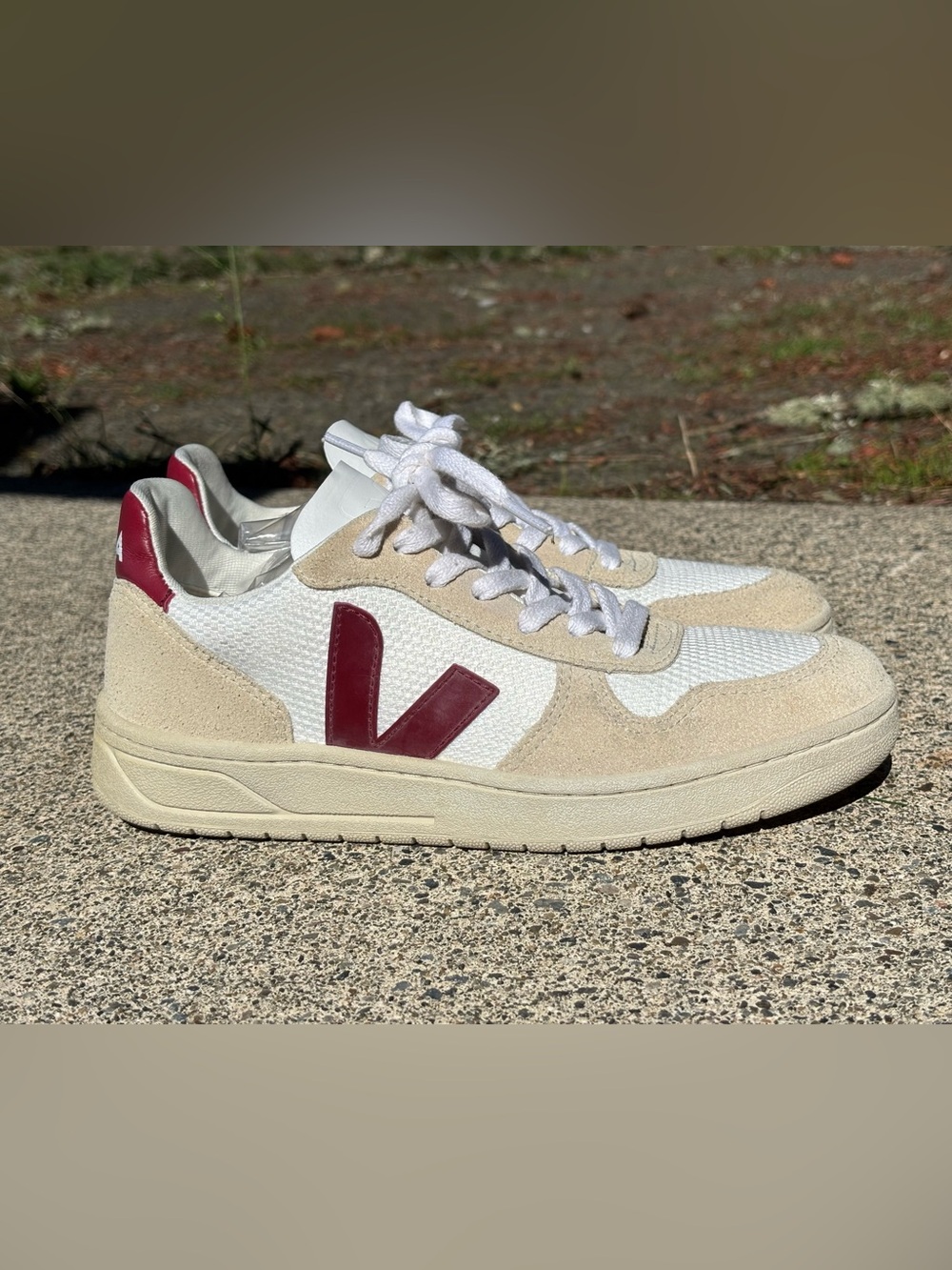 VEJA V-10 B-Mesh Women’s Sneakers White Natural Marsala Burgundy EU 37 US 6